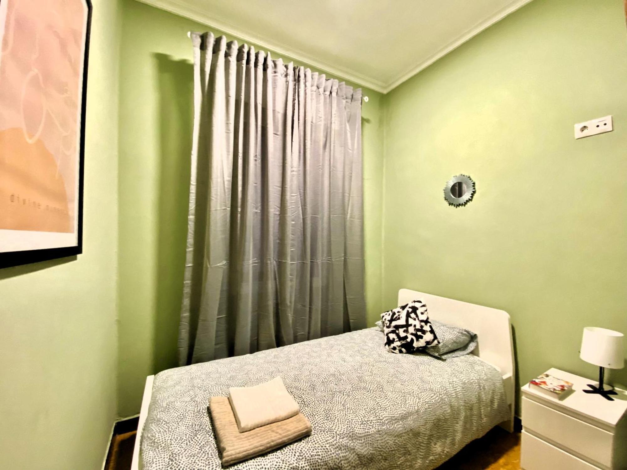 Amplio Con Dos Patios Apartamento Gijón